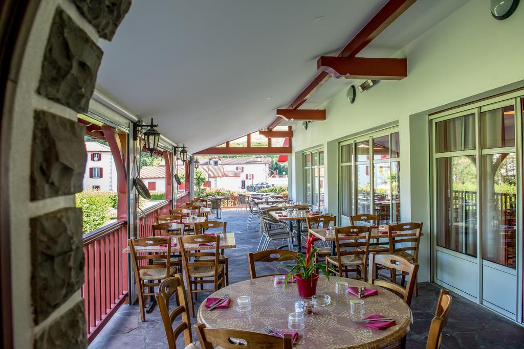 Logis Hotel Ur-Hegian Aïnhoa Exteriör bild